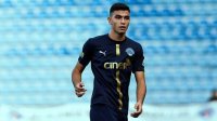 Türk futbolçu İngiltərə klubuna transfer oldu