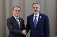 Bayramov və Fidan telefonla danışdı